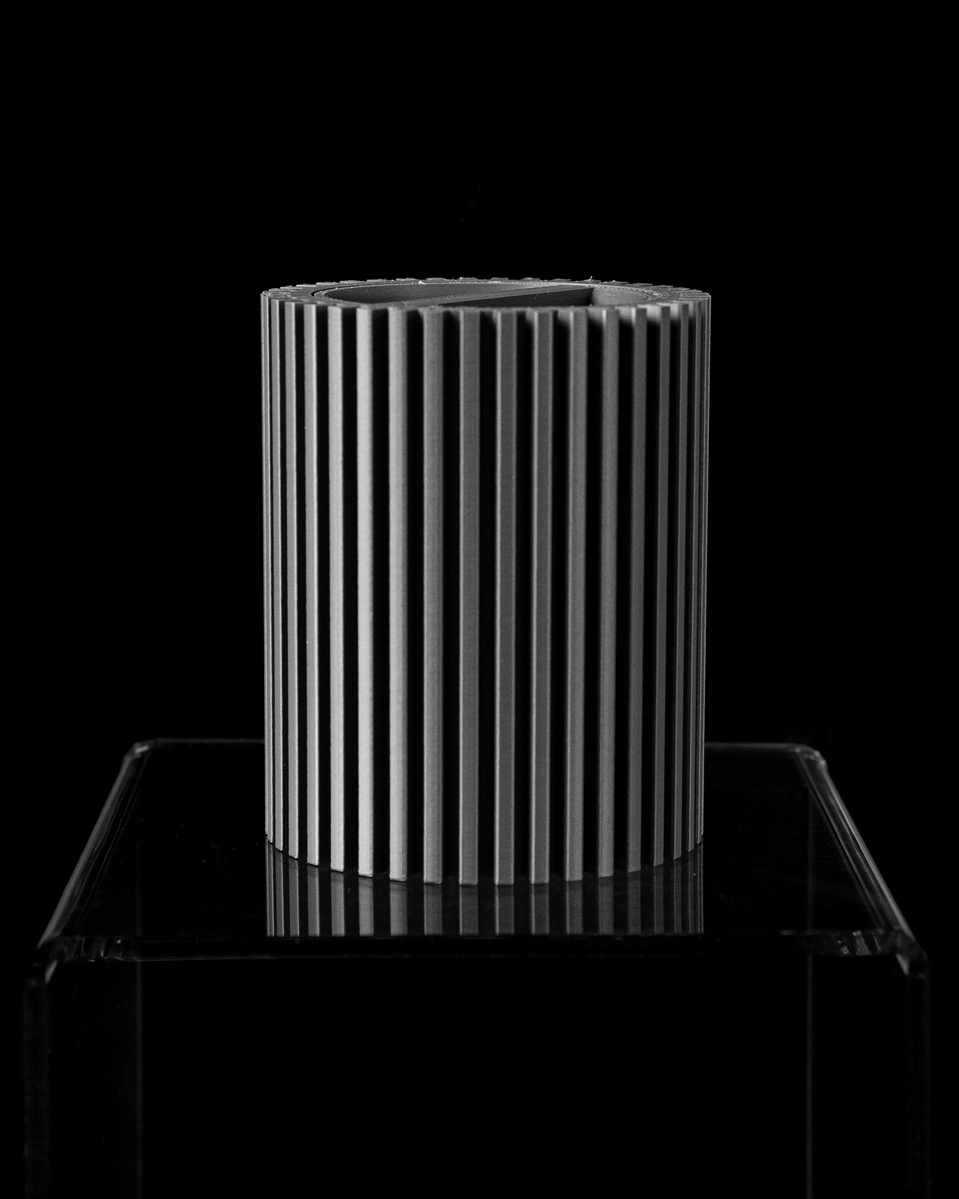 Uzavíratelný box Striped